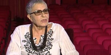 U nda nga jeta pas një sëmundje të rëndë, miq e kolegë homazhe për aktoren Edi Luarasi. Dha frymën e fundit pranë dy fëmijëve
