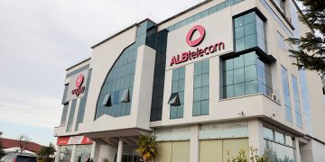 Gati marrëveshja, hungarezët blejnë “ALBtelecom-in”