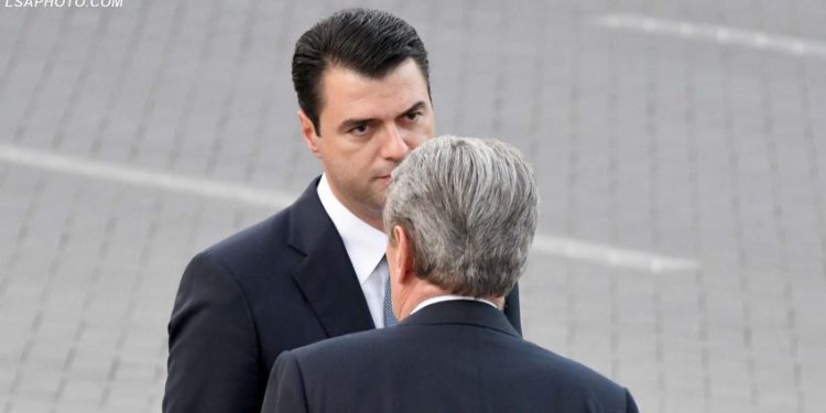 Berisha shantazhon Bashën dhe qeverinë me trimëri imagjinare: Do nxjerr me radhë dosje të tjera! Garanton devollit se sa të jetë Saliu projekti 2 miliardë euro i Portit të Durrësit nuk do bëhet