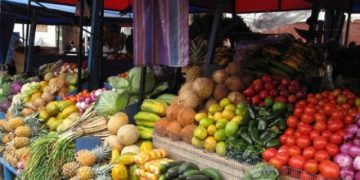 Rritje e frikshme e çmimeve të fruta-perimeve në prag të festave