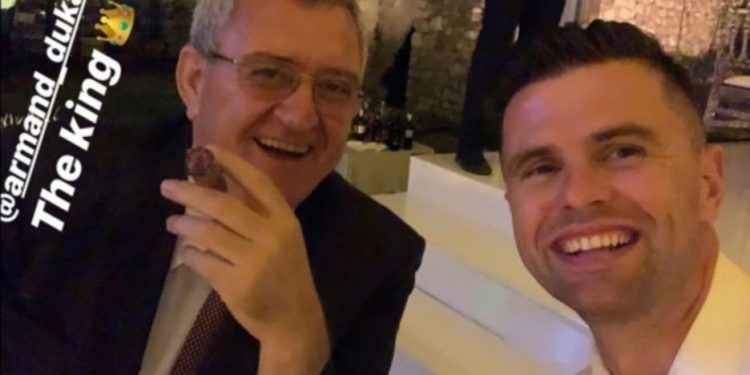 Turpërimi i futbollit shqiptar nga Armand Duka! Lila i SHQUP-it e merr në mbrojtje dhe flet broçkulla: Fajin e ka qeveria, Federata me UEFA ka ndërtuar 4 stadiume?!