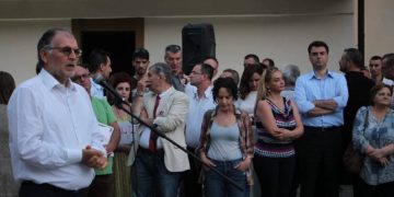 Albana Vokshi,  jep “garanci” për Bashën: “Nëse largohet në mënyrë paqësore, s’do ketë dhunë” ?!