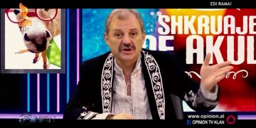 Godet me grushta policët “Shqiponja”! Arrestohet djali i Ismet Drishtit