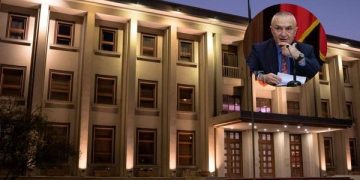 Presidenca me 100 punonjës ka 18 këshilltarë dhe ndihmës! Si e shndërroi Meta institucionin në han pazaresh dhe qokash: Mes këshilltarëve të dënuar dhe personazhe të përfshirë në skandale
