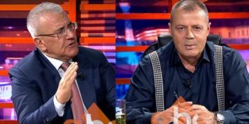 “Kush mendon se u rithemelua PD është k**e kandari”! Plas keq sherri mes Mustafa Nanos dhe gazetarit të njohur: Për Berishën fryjnë erëra të këqija!