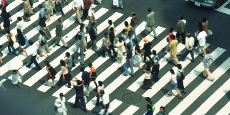 Dorëheqja e Madhe! Çfarë po i shtynë miliona vetë të largohen nga puna?!