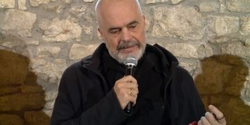 Deri në 50 mijë dollarë grant nëse rindërtoni shtëpinë e vjetër”! Rama: Aplikimet nisin në janar