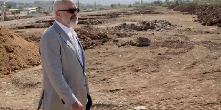 Shurdhëria mediatike me mbylljen e procesit të rindërtimit