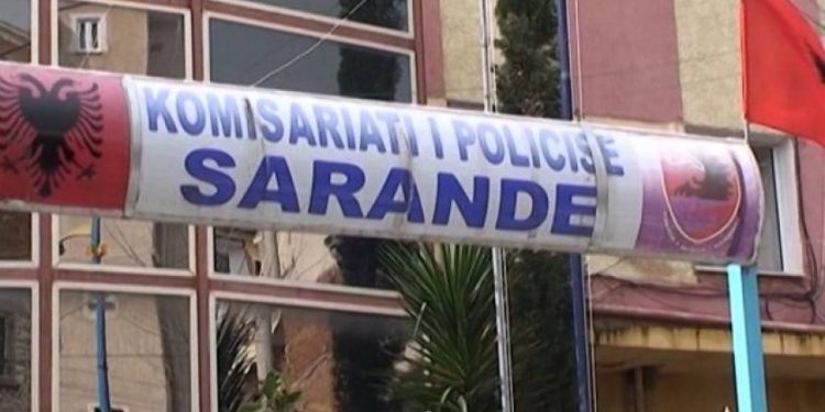VIDEO/ Vodhën 200 milion në supermarket, policia publikon momentin e arrestimit të dy autorëve, një prej tyre punonjës