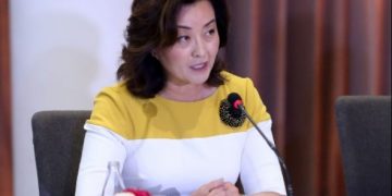 Ambasadorja Yuri Kim uron shqiptarët për Vitin e Ri, publikon videon me ngjarjet e rëndësishme të 2021