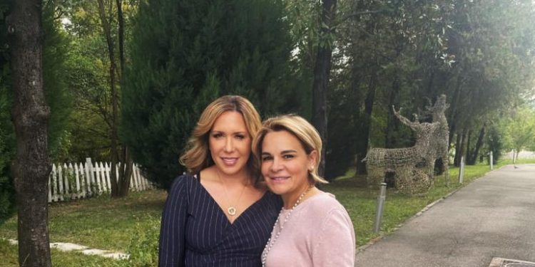 Nga Albana Osmani tek Monika Kryemadhi: Takimet e “prurjes amerikane” në Foltore, Evi Kokalarit në Shqipëri