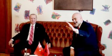 Erdogan në Shqipëri në përvjetorin e vdekjes së Skënderbeut, reagon Rama: Rastësia e deshi! Shqipëria nuk duhet të jetë “më katolike se Papa” në politikën e saj të jashtme