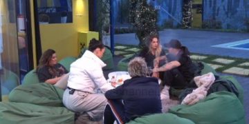 ‘Dua test shtatzanie’! Pas natës në suitën e ‘nxehtë’ në shtëpinë e ‘Big Brother’, Beatrix habit Donaldin me kërkesën e saj