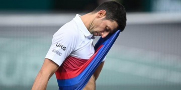 Çfarë po ndodh me personazhin e njohur? Novak Djokoviç dërgohet në paraburgim. Numri 1 i botës luan me “zjarrin”