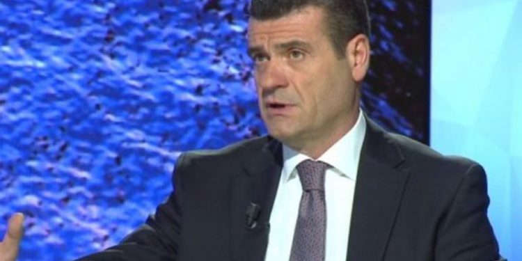 Astrit Patozi: Si mund ta durosh Bashën të flasë për trekëndëshin e Bermudës