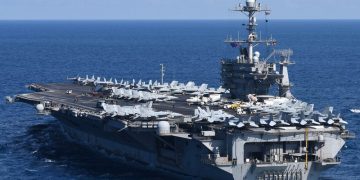 SHBA tjetër mesazh Moskës, anija “Truman” zbarkon në ujërat shqiptare, mediat e SHBA zbardhin detaje për shtabin e forcave speciale