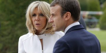 Zonja e Parë merr telefonatën tronditëse: Emmanuel Macron ka një të dashur