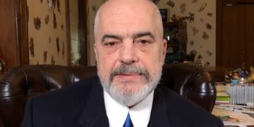 Kryeministri Edi Rama me deklaratë të jashtëzakonshme, nxjerr emrat e 2 politikanëve që janë fajtorë për vrasjet e 21 janarit