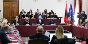 Rama paralajmëron deputetët për arrestime të forta nga SPAK, përjashton mbrojtjen nga PS për funksionarët që mund të bien në pranga