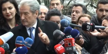 Dëshmia e fortë nga SHBA: Ky biznesmen është një mafioz i lindur i Napolit! Ja çfarë i bëri dhuratë Sali Berisha