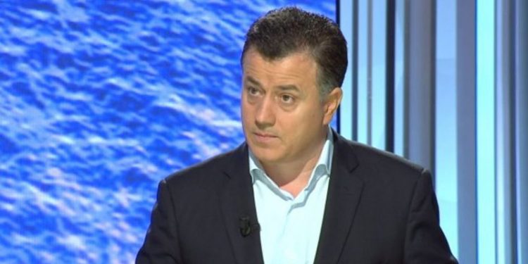 Flamur Noka nxjerr për herë të parë prapaskenat tronditëse: Si më “shiti” mua dhe Edi Palokën tek ambasada! Lulzim Basha do të arrestohet nëse shkon në këtë vend…