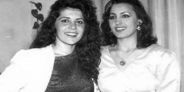 Ikonat e muzikës në “mbrojtje” të Atdheut! Parashqevi Simaku dhe Rita Ndoci dikur në zbor (Foto e rallë)