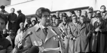 Emrat e 11 drejtues të PD që ishin “kasafortat” e krimeve të Saliut! Sot… të vdekur nga sëmundje, prita e aksidente misterioze