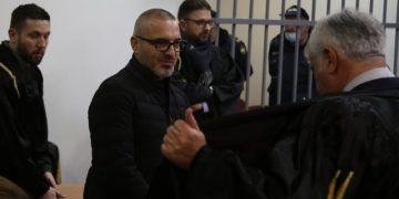 Saimir Tahirit i shkon në burg bashkëshortja! Mbrojtësit bëjnë gati rekursin: Ja çfarë pritet të ndodhë me ish ministrin