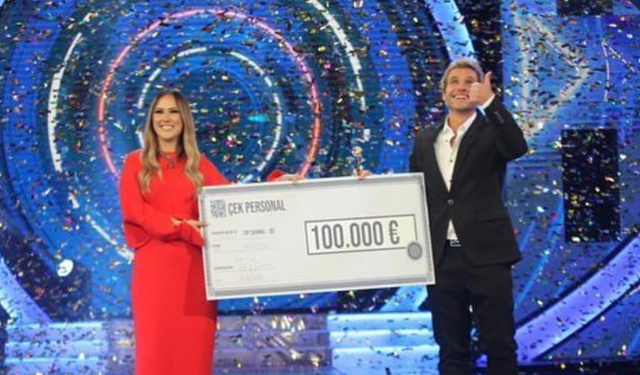 “Ai që ndezi dritat e shtëpisë së BB VIP dhe ai që i fiku”/ Iliri fitoi çmimin e madh, bashkëshortja dhe vajza e tij emocionojnë me mesazhet e tyre: Ktheu tek unë…