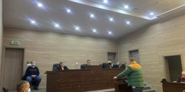 Reperi i njohur shqiptar del përpara gjykatës: Nuk kam dijeni për ngjarjen, unë po falesha në xhami