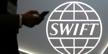 SHBA, Kanadaja dhe BE përgatisin goditjen fatale për Putinin, ja çfarë i ndodh Rusisë nëse del nga sistemi SWIFT