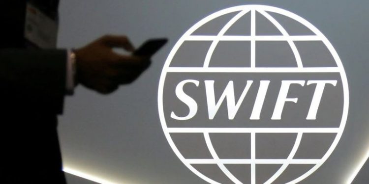 SHBA, Kanadaja dhe BE përgatisin goditjen fatale për Putinin, ja çfarë i ndodh Rusisë nëse del nga sistemi SWIFT