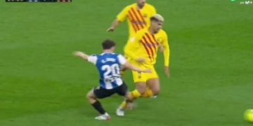 “Ai nuk do ta guxonte kurrë të ngrinte zërin para Keidi Bares”, tifozët e Espanyol i bëjnë jehonë ndërhyrjes së fortë së “pitbullit” kuqezi ndaj yllit të Barcelonës