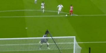 Myrto Uzunin e ndjek fati i keq, gabon i vetëm përballë portierit të Realit