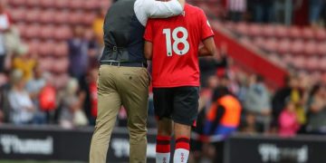 E bujshme nga Anglia! Brojën tani e kërkon edhe ish-trajneri i tij që i bëri ëndrrën realitet