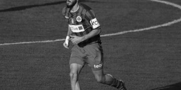 Tronditëse: Futbollisti shqiptar në Greqi ndërron jetë në fushën e lojës