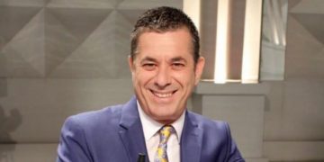 “Di shumë edhe për performancat dhe sjelljet e tyre imorale”! Edhe Vangjeli po katandiset si Tak Ngjela: “Zbulon” informacionet sekrete që Saimir Tahiri ka për disa politikanë… po e gdhijnë pa gjumë