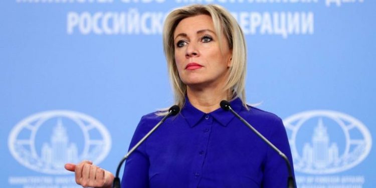 Moska zyrtare e konsideron “skandaloz” vendimin e Gjermanisë për të furnizuar Ukrainën me armë