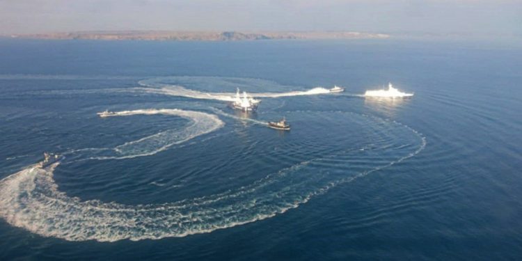 Kush i ndihmoi trupat ruse që ta fusnin “në kurth” për ta bllokuar ushtrinë ukrainasenë Detin Azov?! Ministria e Mbrojtjes Ruse del bllof