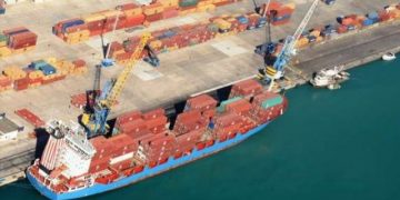 Mbërrin në portin e Durrësit anija e ‘fundit’ nga Rusia, ja çfarë solli