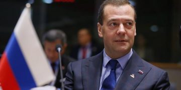 “Kujdes me gjuhën, zotërinj”! Ish-Presidenti i Rusisë kërcënon Europën, del me paralajmërimin ‘bombë’: Luftërat ekonomike kthehen në luftëra të vërteta!