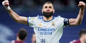 Spektakël i Benzema, përmbys PSG-në dhe kualifikon Realin në çerekfinale