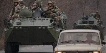 Ushtarët britanikë nuk zbatojnë urdhrat, i bashkohen luftës në Ukrainë, zyrtari: Të kthehen, mbajnë përgjegjësi personale!