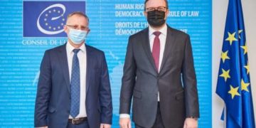 Zyrtari i Këshillit të Evropës përgënjeshtron “krahun e djathtë” të Albin Kurtit: S’e ka përshkruar saktë qëndrimin tim për aplikimin e mundshëm në KE të Kosovës