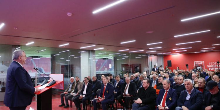 UEFA dërgon përfaqësuesit në Asamblenë e trukuar për presdentin e FSHF-së
