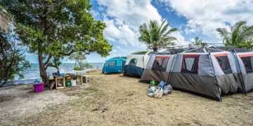 Blenë një ishull të Karaibeve për të krijuar shtetin e tyre