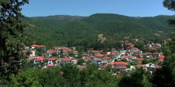 Masakra Greke! “Dogjën shkollën me fëmijë brenda”: Si e mori hakun e të parëve Hasan Mekati?! Djali tij…