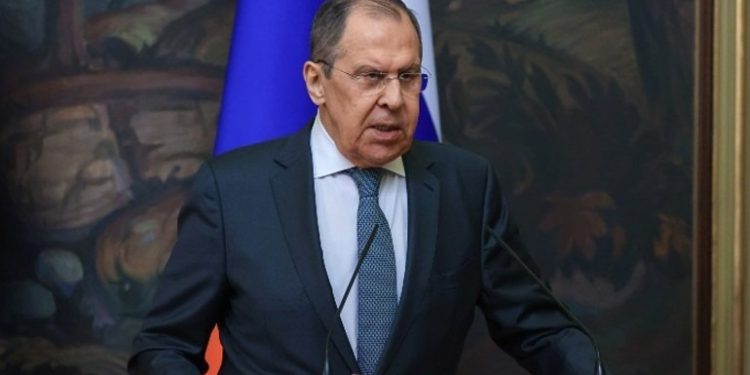 “Ukraina po shtiret sikur po negocion”, deklarata e fortë e Lavrov: Ekziston një rrezik “real” i një lufte të tretë botërore