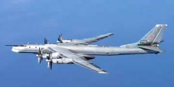 Ogur i zi në qiellin pranë kufirit ukrainas, Moska thërret bombarduesit bërthamorë