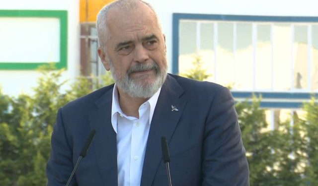 Rama: Për ju demokratët e Kamzës ka qenë kjo botë, ju me gurë e ne me bukë. Ju kam rraf e do ju rraf prapë